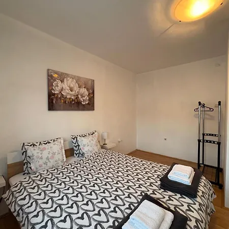 아파트 Tijana 루마